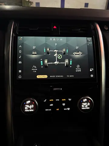 BRAND NEW Discovery 7 Seat 5k KM