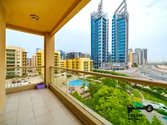 Community view | Corner unit | Well Maintained