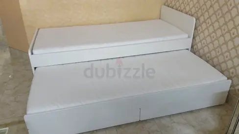 White Trundle Bed with Pull-Out Mattress — Good Condition
