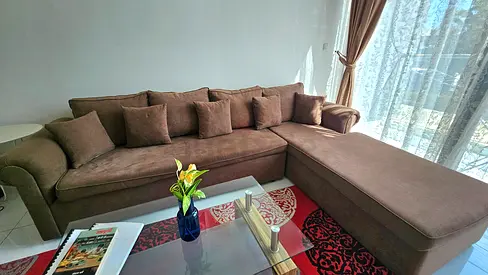 Brown L-shaped Corner Sofa with Chaise – Good Condition