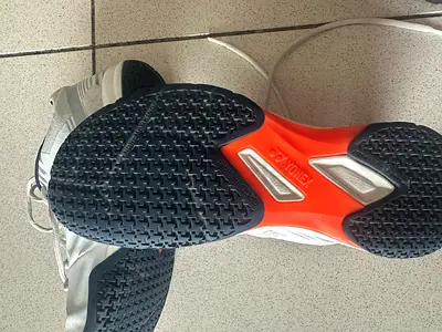 Badminton shoes Yonex Strider beats 43