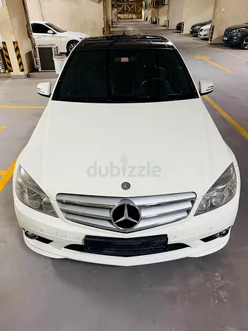 2011 Mercedes c200 avant-garde neat and clean condition