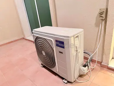 Outdoor Split Air Conditioner Condenser Unit (Used) - excellent Condition 3 ton with warranty