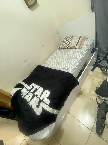 Double bed - 80 only