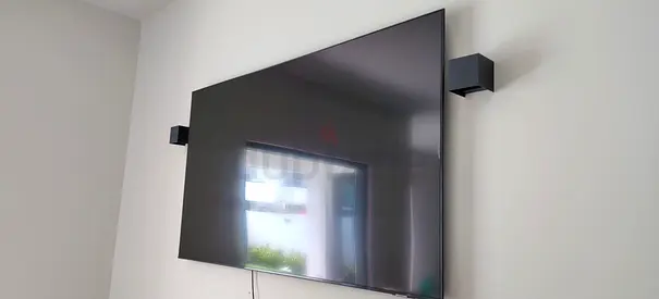 Samsung 75 Smart  TV - Wall Mounted, Good Condition