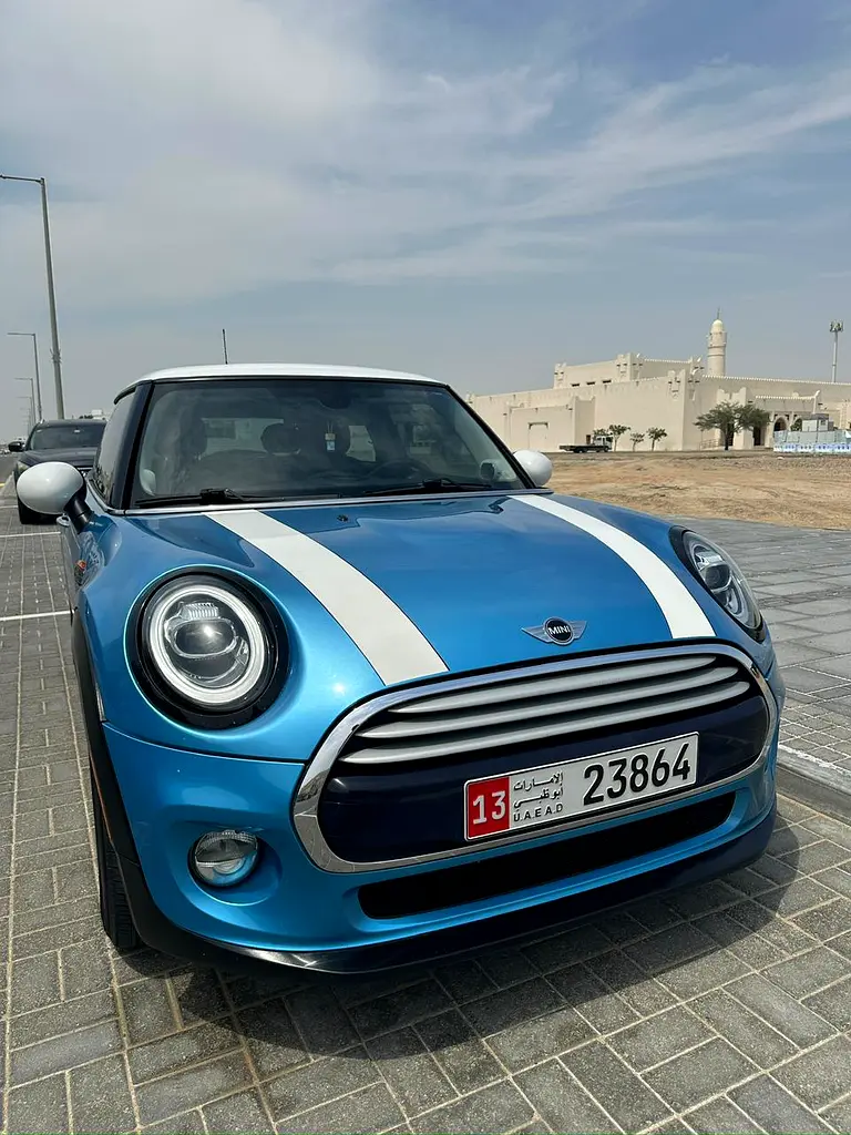 MINI Cooper 2015 — photo 1 of 11