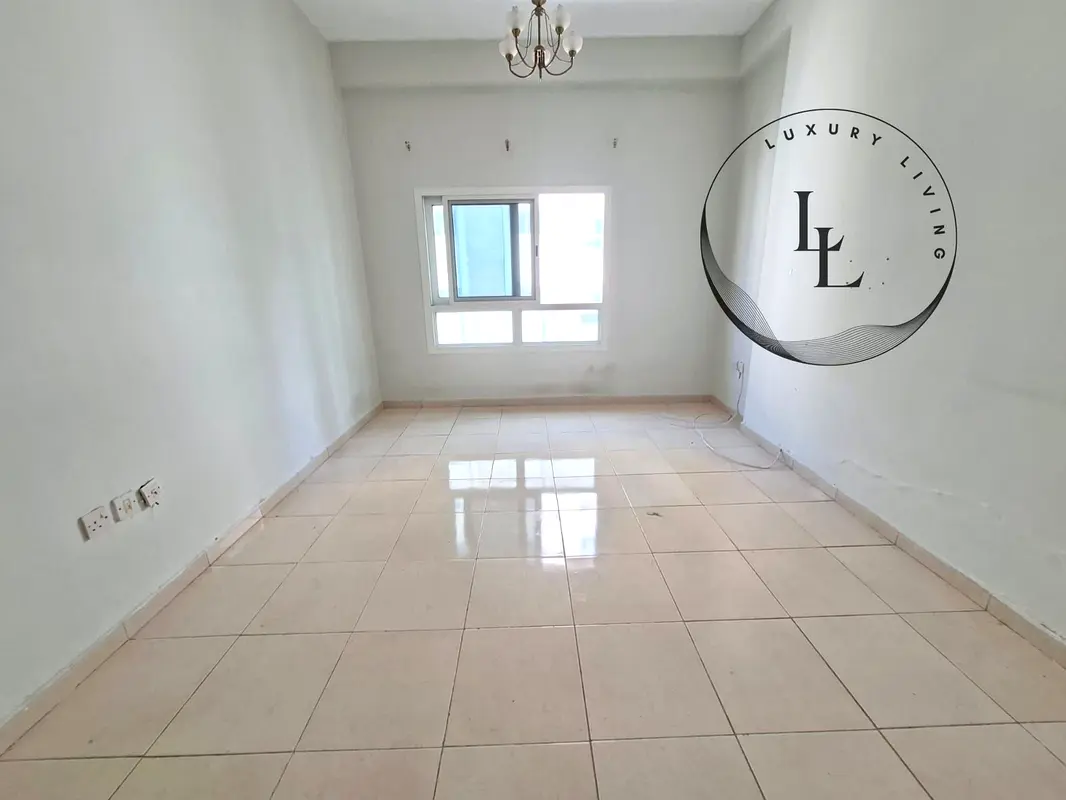 NICE 1 BHK JUST 32K WARDROBE READY TO MOVE NEAR SAFIA PARK NEAR DUBAI