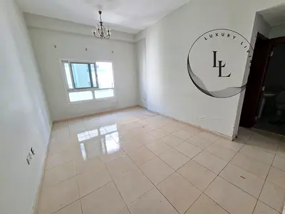 NICE 1 BHK JUST 32K WARDROBE READY TO MOVE NEAR SAFIA PARK NEAR DUBAI