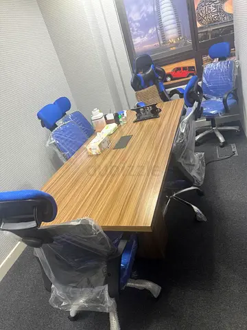 Large Meeting / Conference Table
