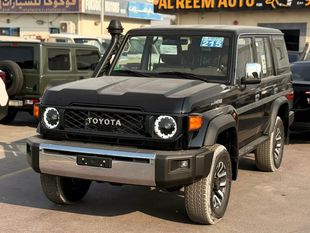 Toyota Land Cruiser 70 Series 2025 — photo 1 of 13