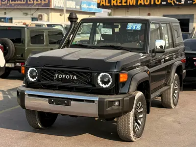 2025 Toyota Land Cruiser 70 Series LC 76 LX 4.0- GCC Specs - Brand New