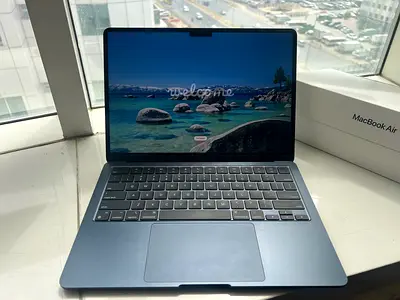 Apple MacBook Air M3 13-inch -Midnight