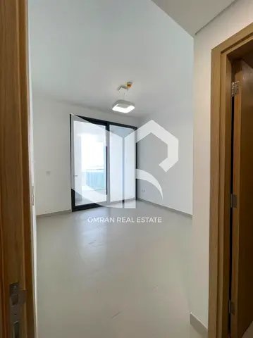 أجمل مكان | جوهرة مؤجرة على الواجهة المائية | +1000 قدم | إطلالة مزدوجة | فرصة استثمارية ذكية