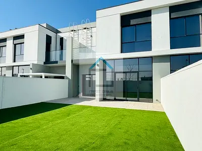 Elegant 3BR+M Type A Townhouse - Park Facing