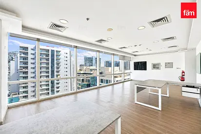 Vacant | Corner Unit | Community Expert