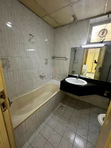 EXCEUTIVE BED SPACE FOR MALE BACK SIDE OF BURJUMAN MALL