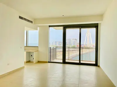 Beach view | Modern finish | Vacant