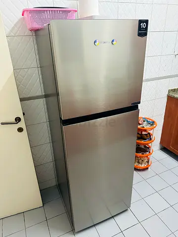 AssuranceHisense HTM60320D3, 418 Litres Top Refrigerator - Good Condition