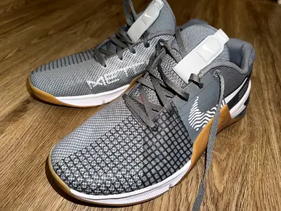 Nike react hyperlift, Lightweight grey athletic sneakers, gently used