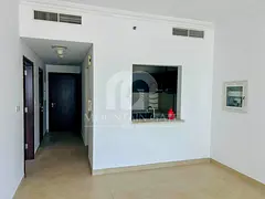 Vacant Spacious Layout High Floor Prime Location