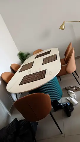 6-Seater Marble Dining Table (Oval) – Like New