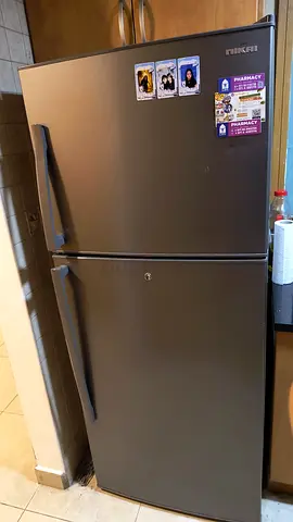 URGENT MOVE OUT SALE! GOOD WORKING CONDITION FRIDGE