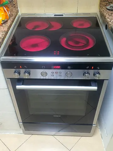Siemens electric ceramic cooker in excellent condition