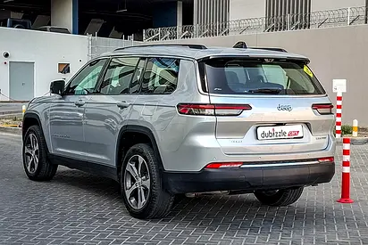 صورة 8 لـ 2023 JEEP GRAND CHEROKEE L