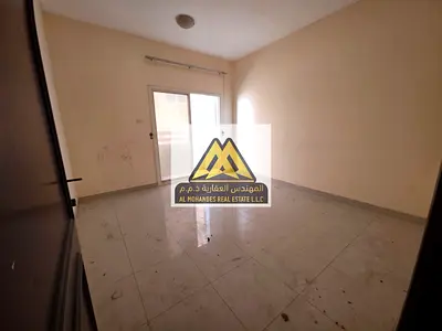 Spacious one-bedroom apartment for rent in Al-Hamidiyah 1 with a balcony, near the courthouse and University Street, in a prime location.
