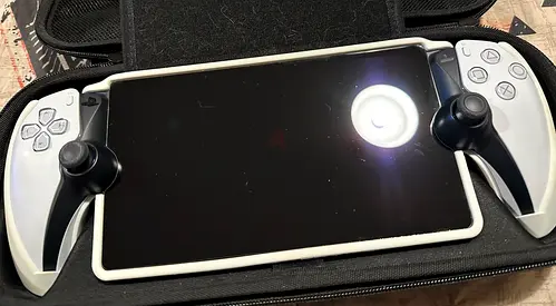 PlayStation Portal w/ Cover Carry Case  Screen Protector Warranty