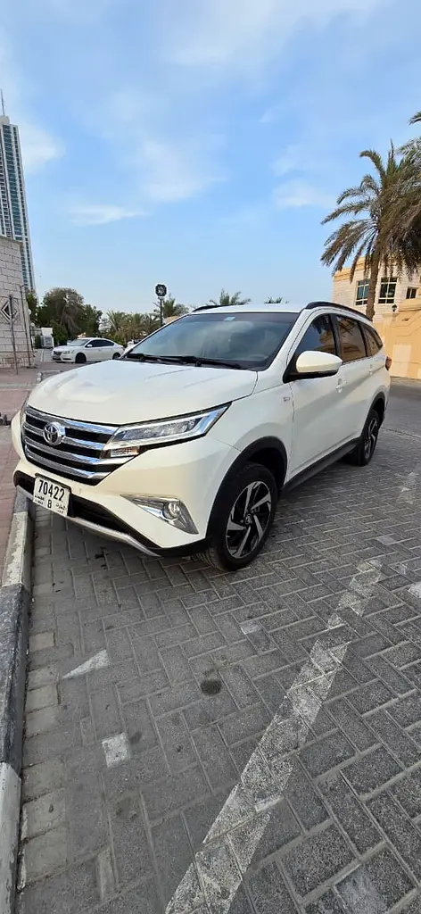Toyota Rush 2023 — photo 1 of 9