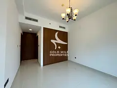Exclusive Offer 30 days free - 6 Cheques - Family Building - Premium Amenities