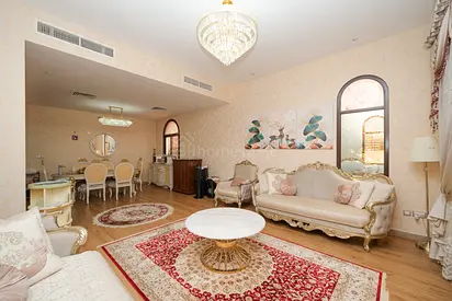 Well Upgraded | Single Row | Corner Unit