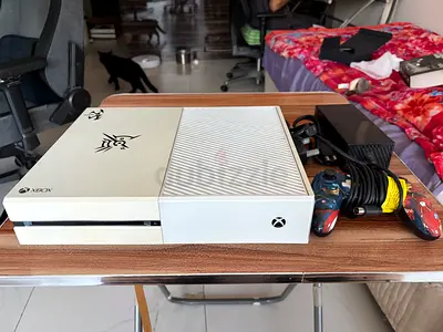 XBOX One Console - Limited Edition White