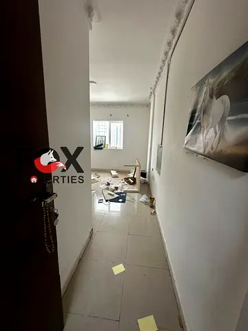 شقة غرفة وصالة للإيجار في أبراج النعيمية عجمان، موقع مميز، مساحة مناسبة، بلكونة باطلالة مفتوحة\ تشطيب حديث\قريبة من مدرسة الحكمة\ قريب من جميع الخدمات