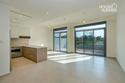 Close to amenities | Single row | Brand new