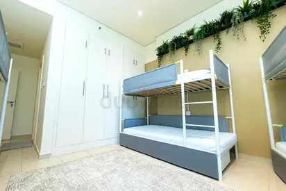 ‼️hurry up hot deal‼️Cozy bed space available in the heart of Dubai Marina