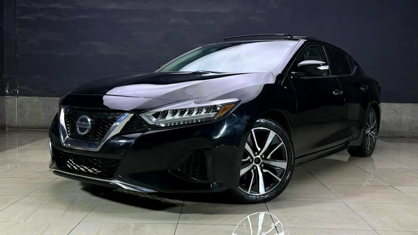Nissan Maxima 2020 — photo 1 of 16