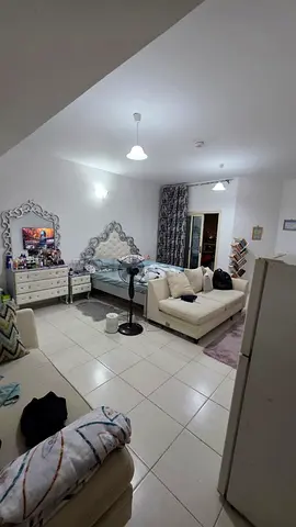 BIG HALL WITH SEPARATE WASHROOM WITH BIG BALCONY DUBAI FACING AVAILABLE FOR RENT