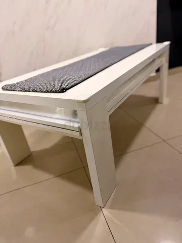 High quality White rectangular coffee table with lower shelf (drawer) - very clean and like-new