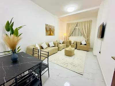 🛏️ غرفتين وصالة | فرش VIP جديد بالكامل