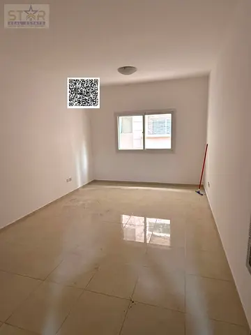 **للإيجار في عجمان – الجرف 2**   موقع مميز:  * قريب من جميع الخدمات * سهل الوصول إلى شارع محمد بن زايد * قريب من مدرسة الأقصى * قريب من نستو وجميع الخ