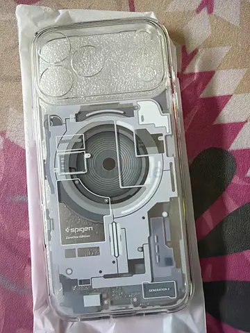 iPhone 17 pro max Spigen clear protective phone case with magsafe ring for wireless charging