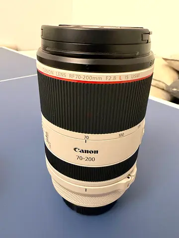 Canon RF 70-200mm f/2.8 L IS USM Lens - Excellent Condition - very few times used