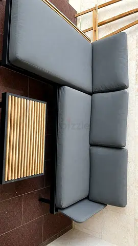 Outdoor 3-Seater Modular Sofa Set with Grey Cushions and Side Table