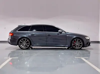 صورة 4 لـ 2016 AUDI RS4