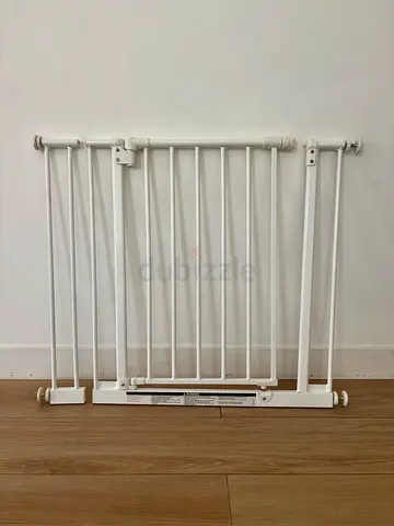 Adjustable Baby Gate