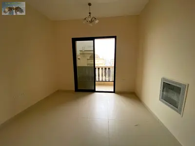 • استوديو أول ساكن (جديد تماماً ولم يُسكن من قبل). • يقع في منطقة العالية، عجمان. • يحتوي على بلكونة. • الإيجار السنوي: 22,000 درهم إماراتي. • الدفع ع