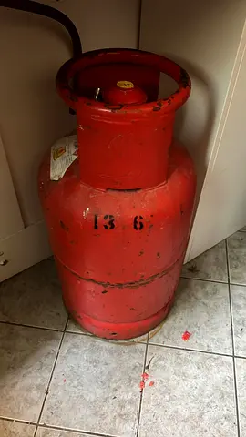 Emirate LPG Gas Cylinder (Full/Reusable) - 13 kg approx
