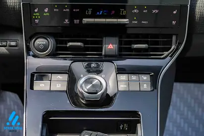 Toyota bZ4X Limited, миниатюра 11